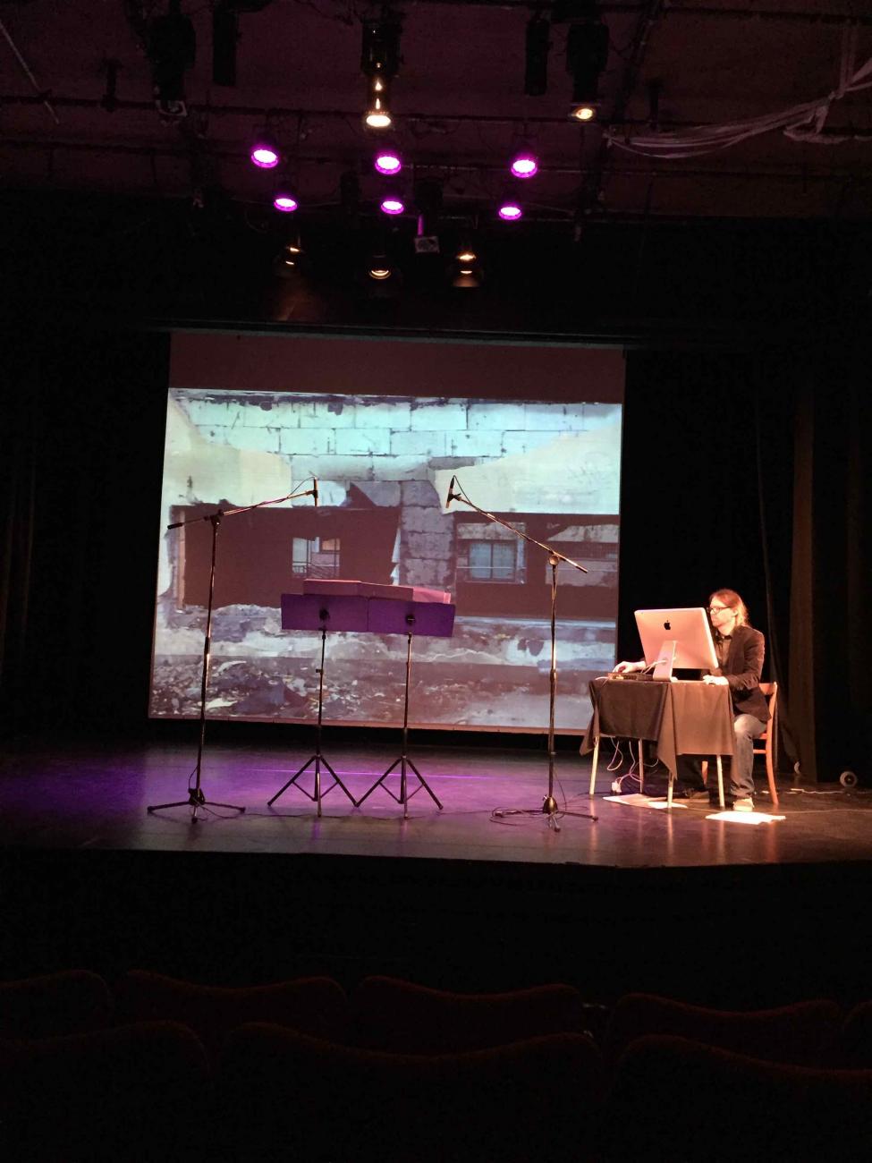 Jonas Asplund soundcheck på Fria Teatern Jonas Asplund soundcheck på Fria Teatern